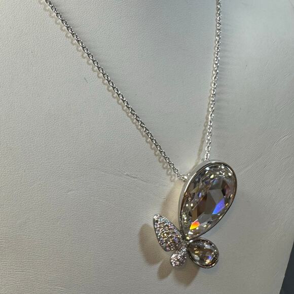 Modern Statement Women's Silver Crystal Studded Teardrop Necklace - Picture 1 of 8